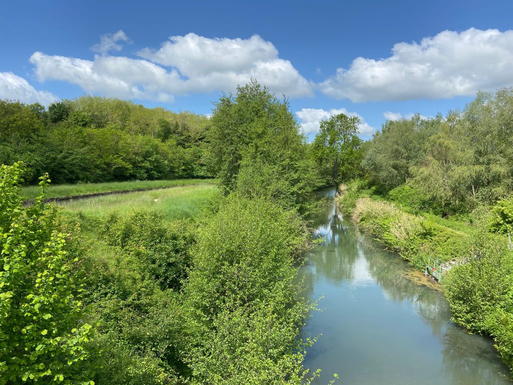 Pont d'Assay canal
